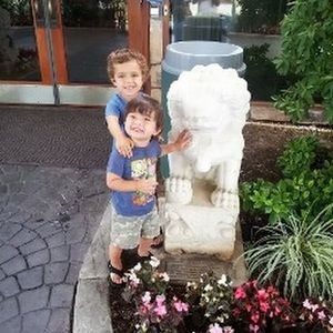 Meet your Posher, Robert